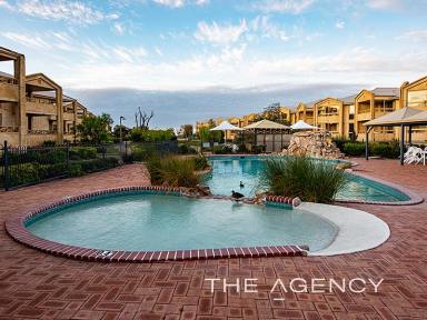 Serviced Apartment For Sale - WA - Broadwater - 6280 - Luxury By the Sea, Why Not Treat Yourself  (Image 2)