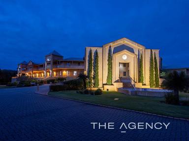 Serviced Apartment For Sale - WA - Broadwater - 6280 - Luxury By the Sea, Why Not Treat Yourself  (Image 2)