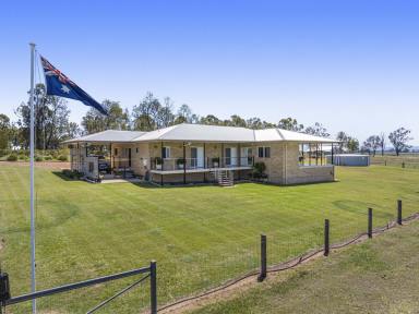 Acreage/Semi-rural For Sale - QLD - College View - 4343 - Rural lifestyle meets modern convenience!  (Image 2)