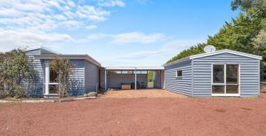 House For Sale - VIC - Toolern Vale - 3337 - Architect designed home with stunning views and more than 100 acres of unspoiled bushland, 40 minutes from Melbourne CBD  (Image 2)