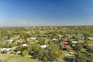 House For Sale - QLD - Biloela - 4715 - Spacious Family Retreat on the Edge of Town  (Image 2)