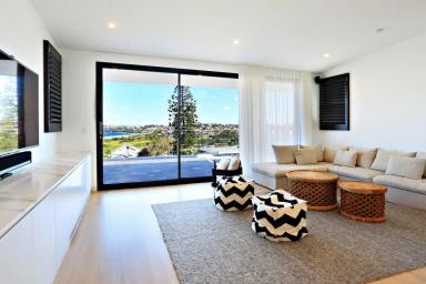 House Leased - NSW - North Curl Curl - 2099 - Modern Beachside Luxury  (Image 2)