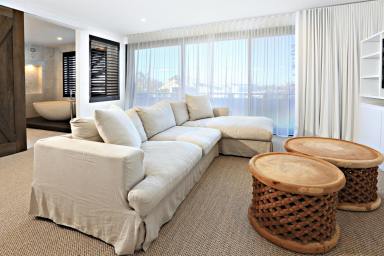 House Leased - NSW - North Curl Curl - 2099 - Modern Beachside Luxury  (Image 2)