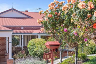 House For Sale - WA - Jane Brook - 6056 - ⏰ Open Wed 13th Nov @ 5.45pm-6.15pm  (Image 2)