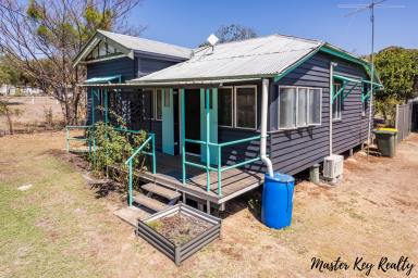 Lifestyle For Sale - QLD - Proston - 4613 - Charming, Modern Cottage in Country Setting  (Image 2)