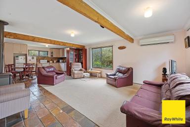 House For Sale - VIC - Sandy Point - 3959 - Great holiday home on corner block  (Image 2)