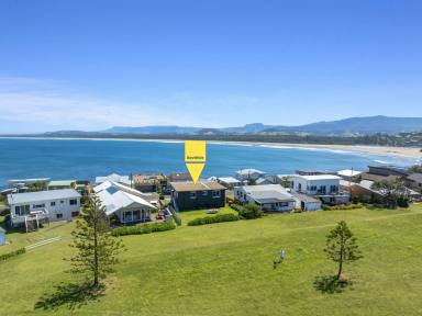 House For Sale - NSW - Gerroa - 2534 - VIEWS ~ LOCATION ~ LIFESTYLE  (Image 2)