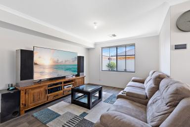 House Sold - WA - Piara Waters - 6112 - Move right in- Why wait ?  (Image 2)