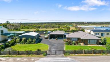 House Sold - SA - Pelican Point - 5291 - "THE CATCH"  (Image 2)