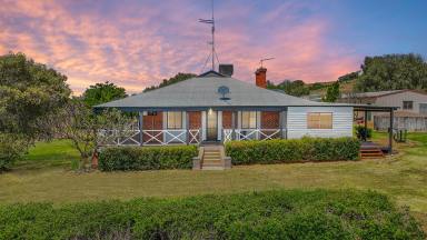 Mixed Farming For Sale - NSW - Kelvin - 2380 - Mixed Farming with Water Views  (Image 2)