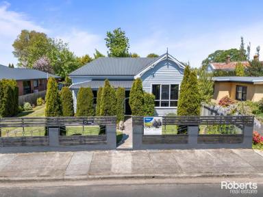 House For Sale - TAS - Sheffield - 7306 - Walk to the shops with a large yard on 1188m2 (approx.)  (Image 2)