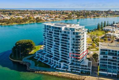 Apartment For Sale - WA - Mandurah - 6210 - FURNISHED NORTH FACING CORNER APARTMENT  (Image 2)