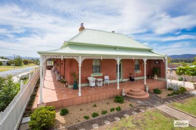 House Auction - NSW - Bega - 2550 - OLD WORLD CHARM  (Image 2)