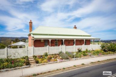 House Auction - NSW - Bega - 2550 - OLD WORLD CHARM  (Image 2)