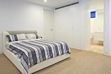 Flat Leased - NSW - North Curl Curl - 2099 - Furnished Granny Flat for Rent  (Image 2)