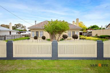 House For Sale - VIC - Bairnsdale - 3875 - Charming 1950s Home in the Heart of Bairnsdale’s Golden Triangle  (Image 2)