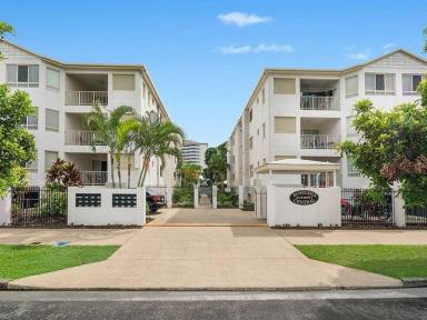 Unit For Lease - QLD - Cairns North - 4870 - TWO BEDROOM UNIT NEAR THE HOSPITAL AND CBD - PARTLY FURNISHED  (Image 2)