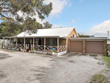 Farmlet For Sale - VIC - Derrinallum - 3325 - Discover Your Dream Lifestyle  (Image 2)