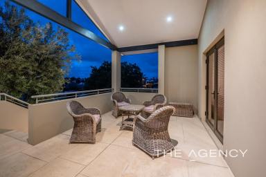 House For Sale - WA - Marmion - 6020 - Contemporary Coastal Classic!  (Image 2)