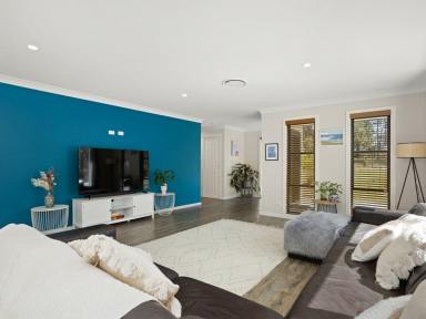 House For Lease - NSW - Old Bar - 2430 - LIFESTYLE ACREAGE ON THE COAST  (Image 2)