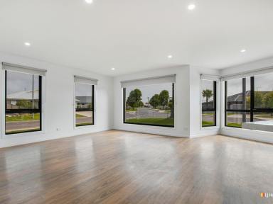 Unit For Lease - TAS - Shearwater - 7307 - Ideal Location  (Image 2)