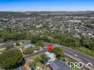 House For Sale - NSW - Lismore - 2480 - High on the Hill  (Image 2)