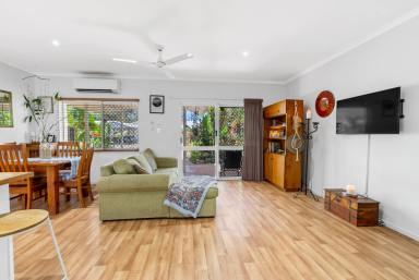 Unit For Sale - QLD - Caravonica - 4878 - SURROUNDED BY PARKLAND & WALKING TRACKS, THIS FREE STANDING VILLA IS IDEAL FOR SINGLES, COUPLES OR INVESTORS… BE QUICK…  (Image 2)