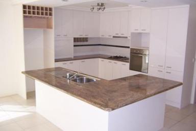 House For Lease - NSW - Lavington - 2641 - Quality 4 bedroom home in great location!  (Image 2)