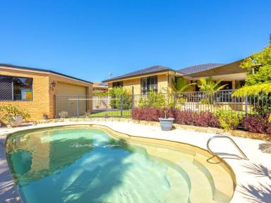 House For Sale - NSW - Old Bar - 2430 - SPLASH INTO SUMMER WITH THIS MODERN STUNNER  (Image 2)