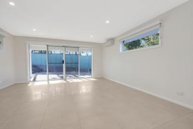 Duplex/Semi-detached For Lease - NSW - Sunshine Bay - 2536 - Spacious 3-Bedroom Duplex in Sunshine Bay  (Image 2)