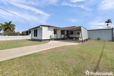 House For Sale - QLD - South Mackay - 4740 - Exceptional Living Close to the Beach!  (Image 2)