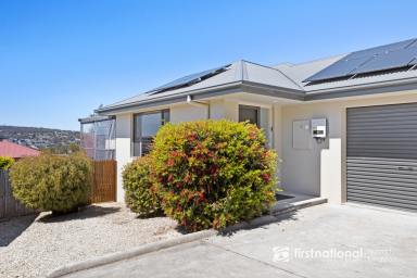 House For Sale - TAS - Kingston - 7050 - The Owner's Last Power Bill was $2!  (Image 2)