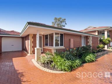 Villa For Lease - WA - Scarborough - 6019 - Unfurnished quiet cute villa in group of three  (Image 2)