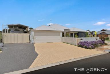 House Sold - WA - Halls Head - 6210 - Discover 2 Senecio Way, Halls Head – A Stunning Lock and Leave Family Home  (Image 2)