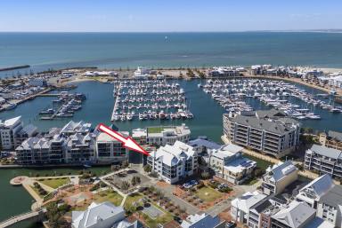 Apartment For Sale - WA - Mandurah - 6210 - 2 LEVEL PENTHOUSE WITH PRIVATE GARAGE  (Image 2)