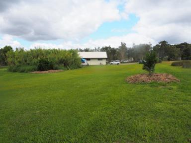 Residential Block For Sale - QLD - Cooloola Cove - 4580 - SOLID ENGINEER DESIGNED BUILDING  (Image 2)