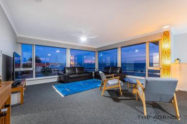 House For Sale - WA - Shoalwater - 6169 - Namasté by the Bay: Your Zen Coastal Retreat Awaits!  (Image 2)