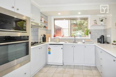 House For Sale - VIC - Shepparton - 3630 - EXCELLENT FAMILY HOME OR INVESTMENT!  (Image 2)