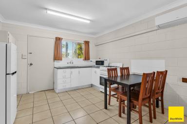 Unit For Sale - QLD - Cairns North - 4870 - Spacious Two Bedroom Unit | Investment Opportunity  (Image 2)