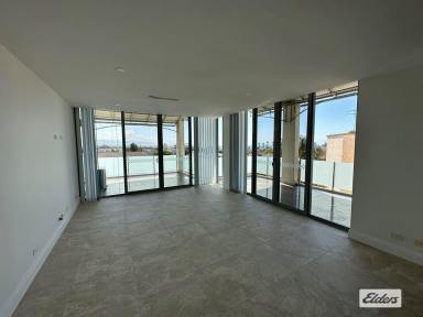 Unit For Lease - NSW - North Wollongong - 2500 - NORTH WOLLONGONG MODERN 3 BED UNIT  (Image 2)