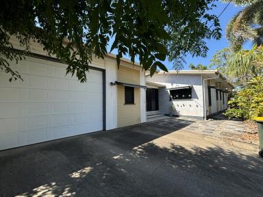 House For Lease - QLD - Westcourt - 4870 - Massive Inner City Home  (Image 2)