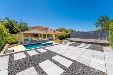 House For Sale - WA - Halls Head - 6210 - Dive into Your Summer Paradise: Pool, Sundeck, and Canal Views!  (Image 2)