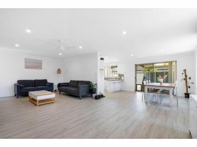 Villa For Sale - NSW - Forster - 2428 - Beautifully Renovated Villa in Prime Forster Location – Effortless Living on One Level!  (Image 2)