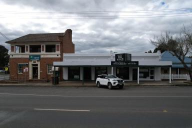 Warehouse For Sale - NSW - Merriwa - 2329 - Huge opportunity!  (Image 2)