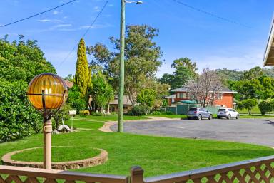 House For Lease - NSW - Tamworth - 2340 - THREE BEDROOM HOME EAST TAMWORTH  (Image 2)