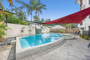 Unit For Lease - QLD - Bungalow - 4870 - Modern top floor furnished unit close to town!!  (Image 2)
