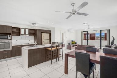 Unit For Lease - QLD - Bungalow - 4870 - Modern top floor furnished unit close to town!!  (Image 2)