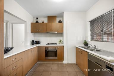 Apartment Sold - WA - Coolbellup - 6163 - Immaculate Apartment with Stunning Views!  (Image 2)