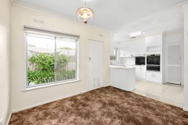 House For Sale - VIC - Strathdale - 3550 - Your Strathdale opportunity awaits!  (Image 2)