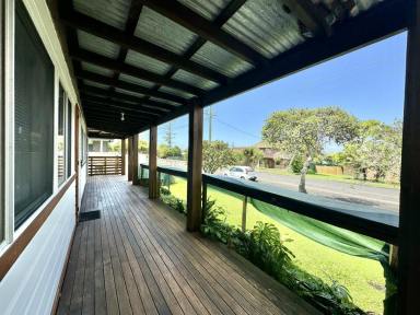 House For Lease - NSW - Old Bar - 2430 - Charming, Cozy House in Old Bar – Close to Beach, Shops, and School  (Image 2)